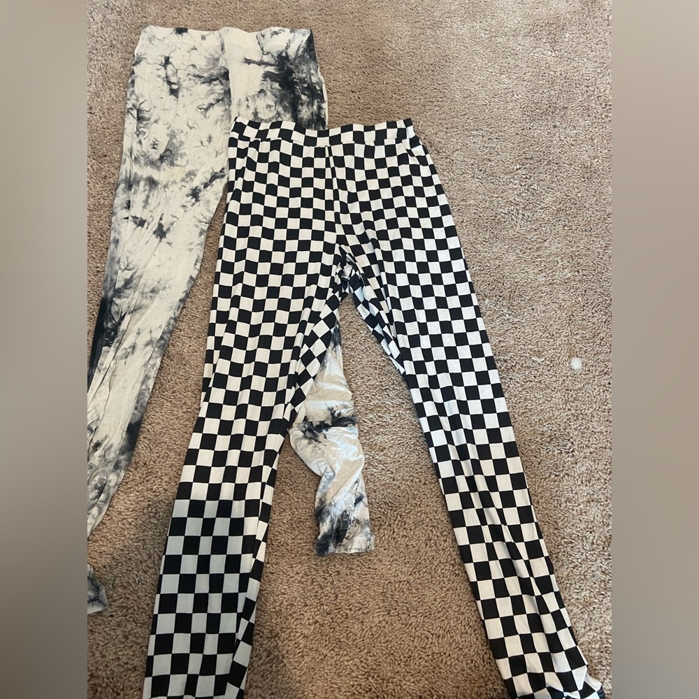 2 pairs SHEIN leggings Women’s Size Small